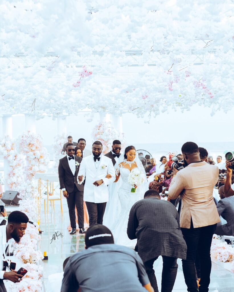 Businessman Kojo Jones Mensah and his wife, Rachel Osei, on their white wedding. Source: X/kojojonesmensah