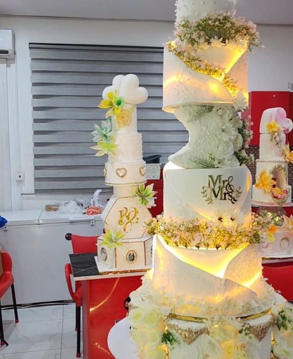 LaCake School & Bakery