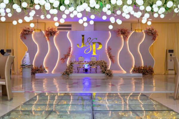Unique Floral Centre - Image 7