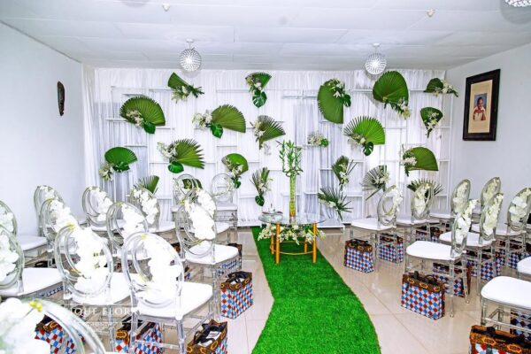 Unique Floral Centre - Image 38