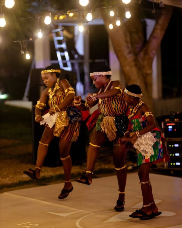 Celebrity Kete Dancers - Image 20