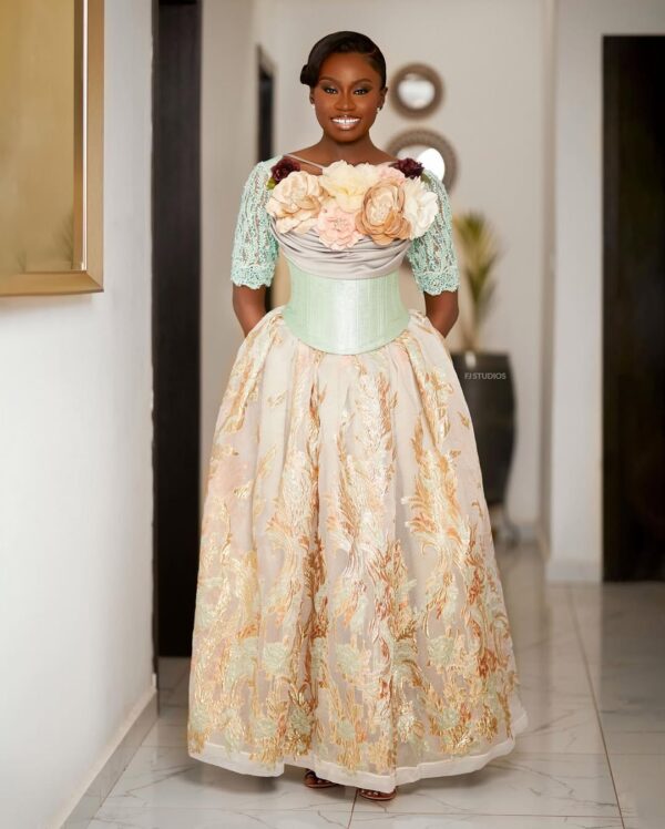 Lauren Haute Couture - Image 31