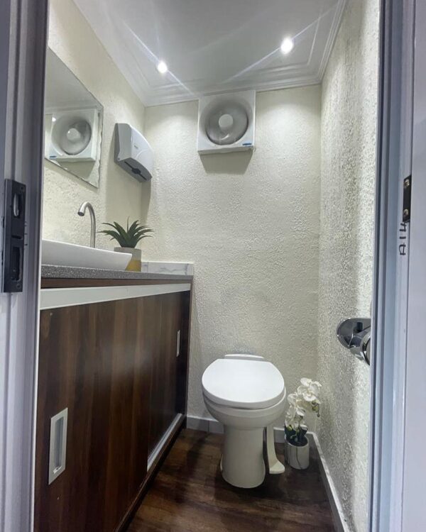 BlackGate Restrooms - Image 10