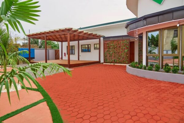 Luna Gardens GH - Image 10