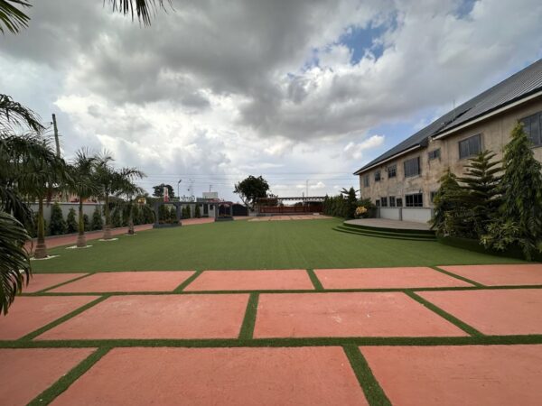 Luna Gardens GH - Image 18