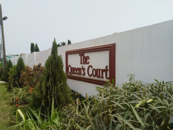 Queen's Court Event Centre - Image 23