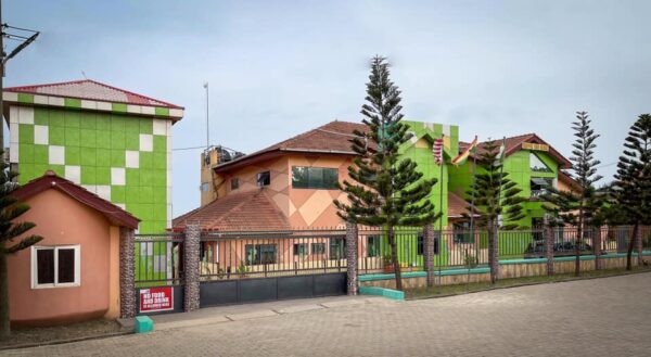 Triple Hill Hotel