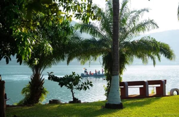 Adi Lake Resort - Image 18
