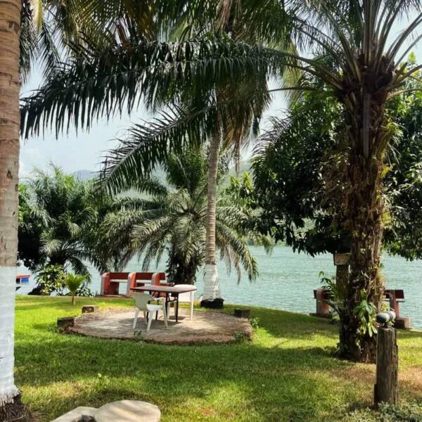 Adi Lake Resort