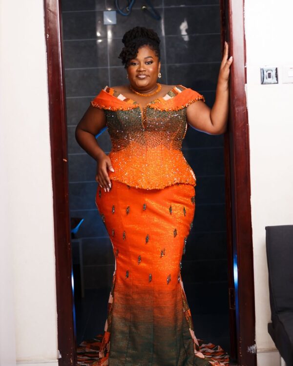 Angela Hayford - Image 24