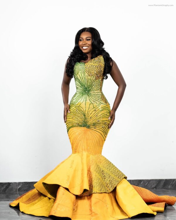 Angela Hayford - Image 36