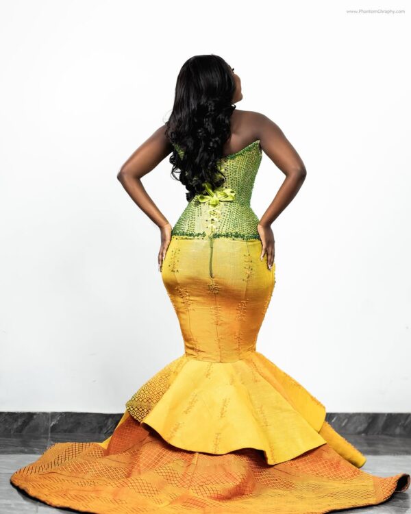 Angela Hayford - Image 37