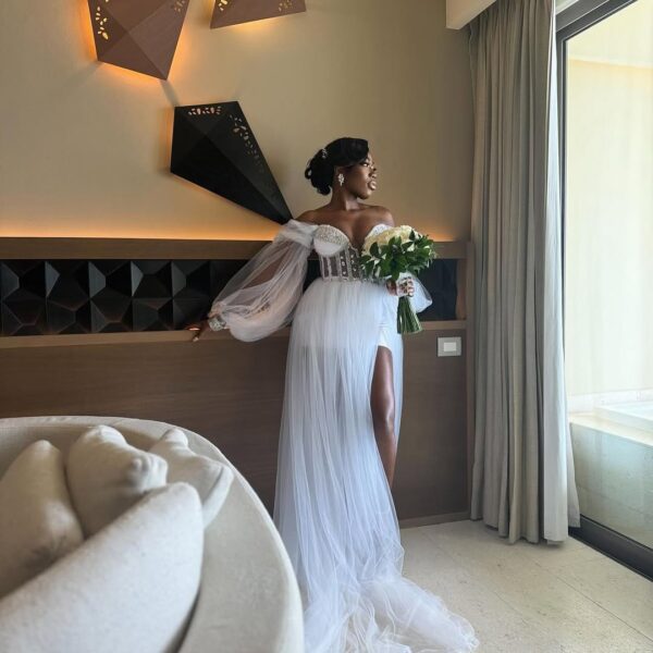Avant La Robe - Image 2