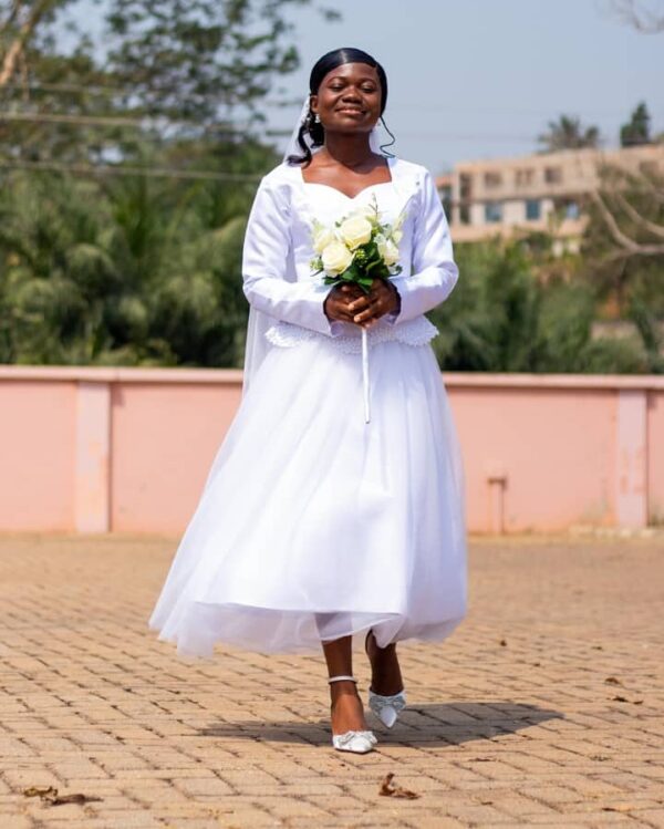 Licent Bridals - Image 25