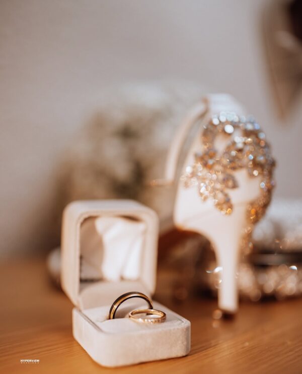 Licent Bridals - Image 31