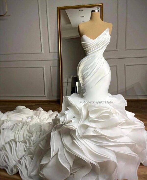 Modern Age Bridals - Image 31