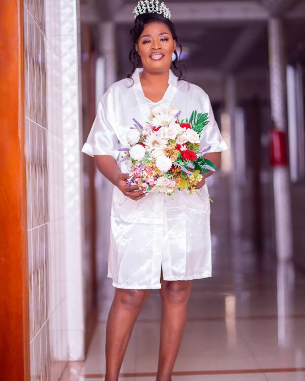 Modern Age Bridals - Image 32