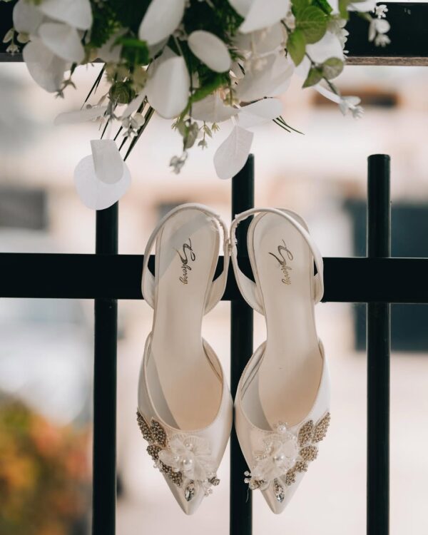 Motion and Stills (Moments on the Aisle) - Image 4