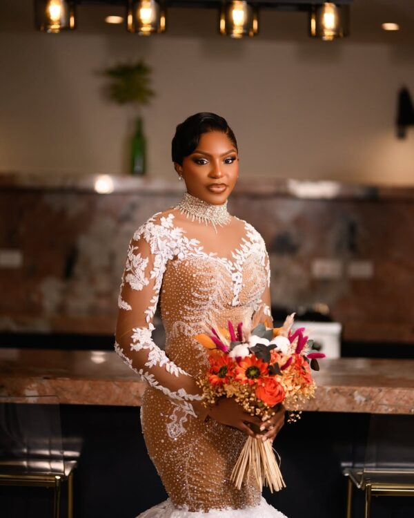 Motion and Stills (Moments on the Aisle) - Image 112