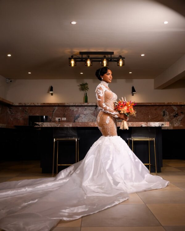 Motion and Stills (Moments on the Aisle) - Image 106