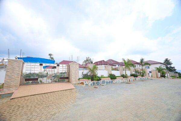 New Leaders Hotel and Event Centre - Image 25
