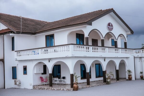 Ben and Moons Lodge & Event Center - Image 21