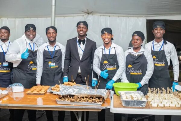 Elite Professional Waiters - Image 9