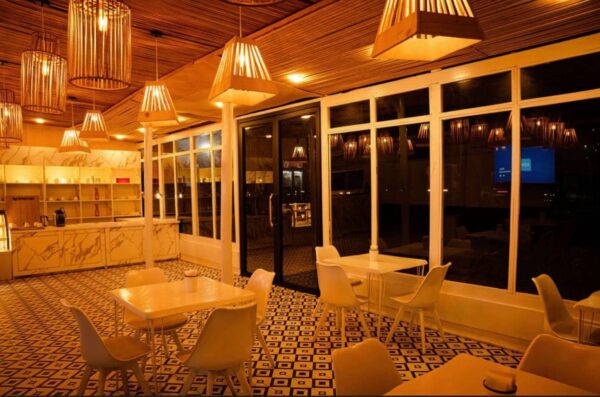Scenic Restaurant, Bar & Cafe - Image 10