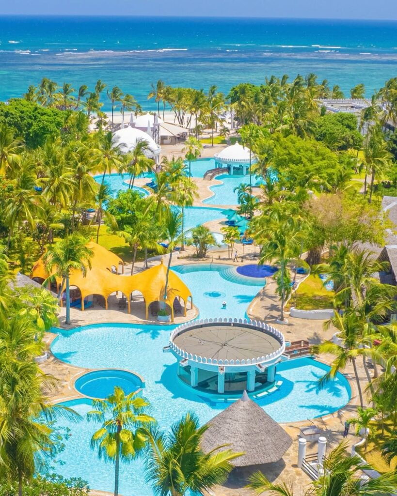 A breathtaking shot from Southern Palms Beach Resort. Image Source: Instagram