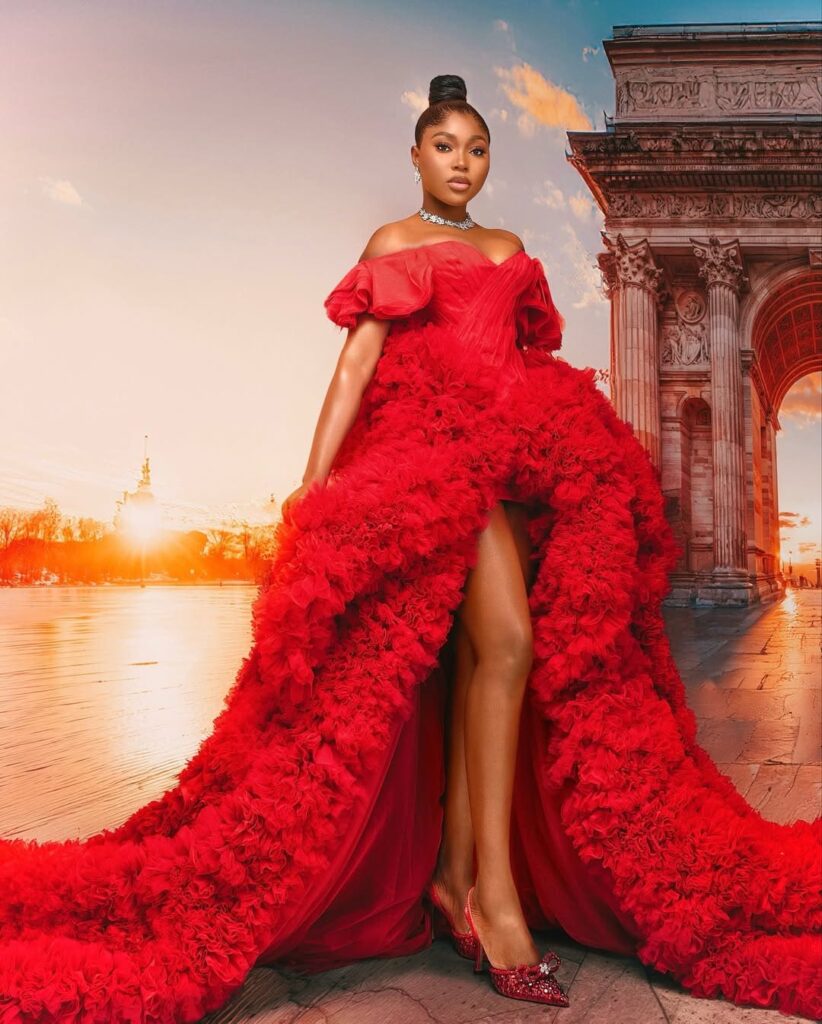 Adefunke Adefule, the founder and creative director of Adefunkeee, is one of the biggest Nigerian bridal hairstylists known for enhancing the beauty of brides. Image Source: Instagram/@adeofadefunkeee