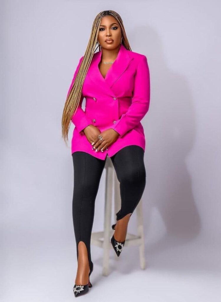 Bisola Borha is the founder and CEO of TrendyBee Elite Events. They specialize in wedding planning, coordination, and consultation. Image Source: Instagram/@bisolatrendybee