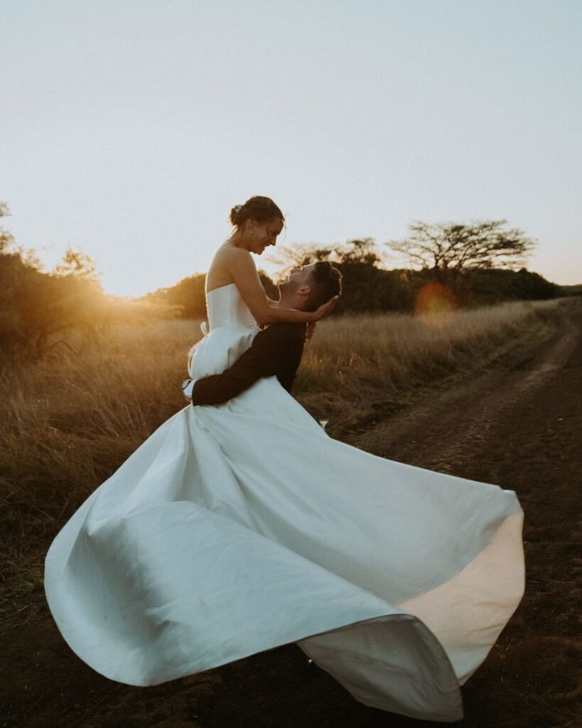 Cara and Kyle. Image Source: Instagram/@mariellecatherinephoto