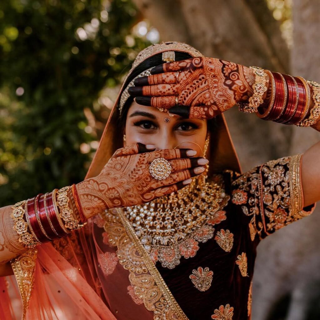 A bridal henna beautifully done by Zubaidah Amod, founder of Henna by Zubaidah, a Cape Town-based professional henna artist. Image Source: Instagram/@zubaidah.amod