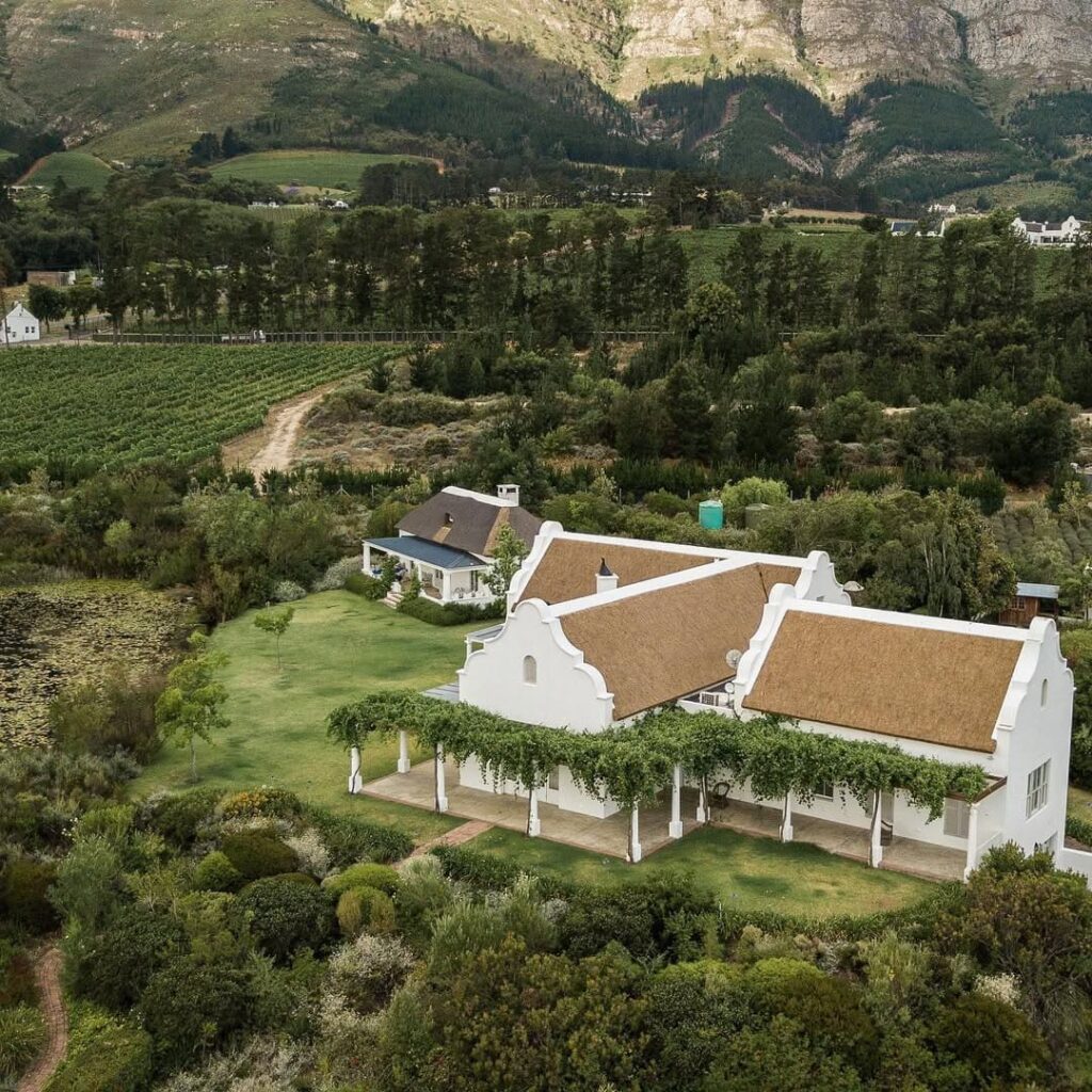 La Cotte Farm is ideal for couples seeking an all-inclusive Winelands wedding close to Franschhoek with on-site accommodation and full-service support. Image Source: Instagram/@la_cotte_farm