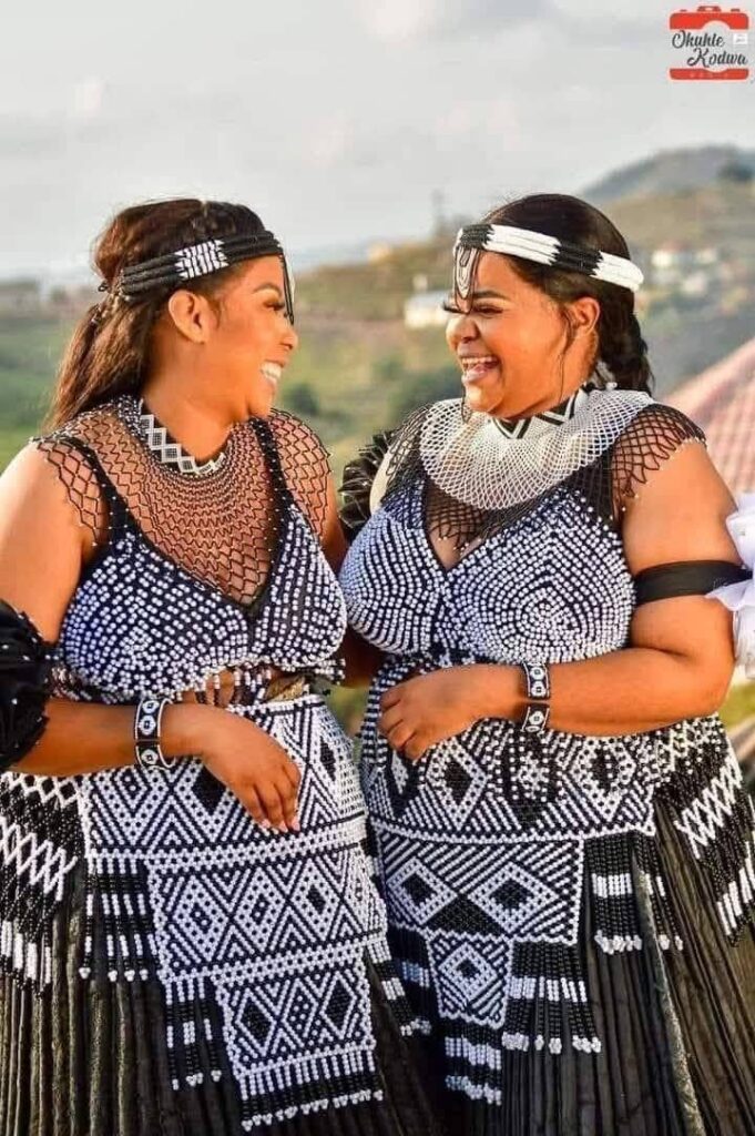 Bridesmaids at a Zulu wedding in South Africa. Image Source: Facebook/@AfricanReportfiles